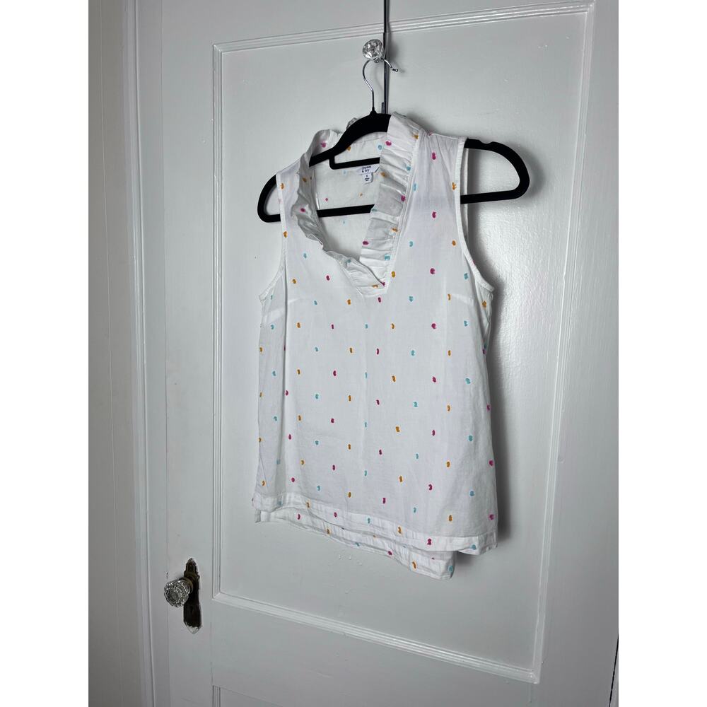 Crown & Ivy White Polka Dot Sleeveless Ruffle Classic Preppy Top Size Small